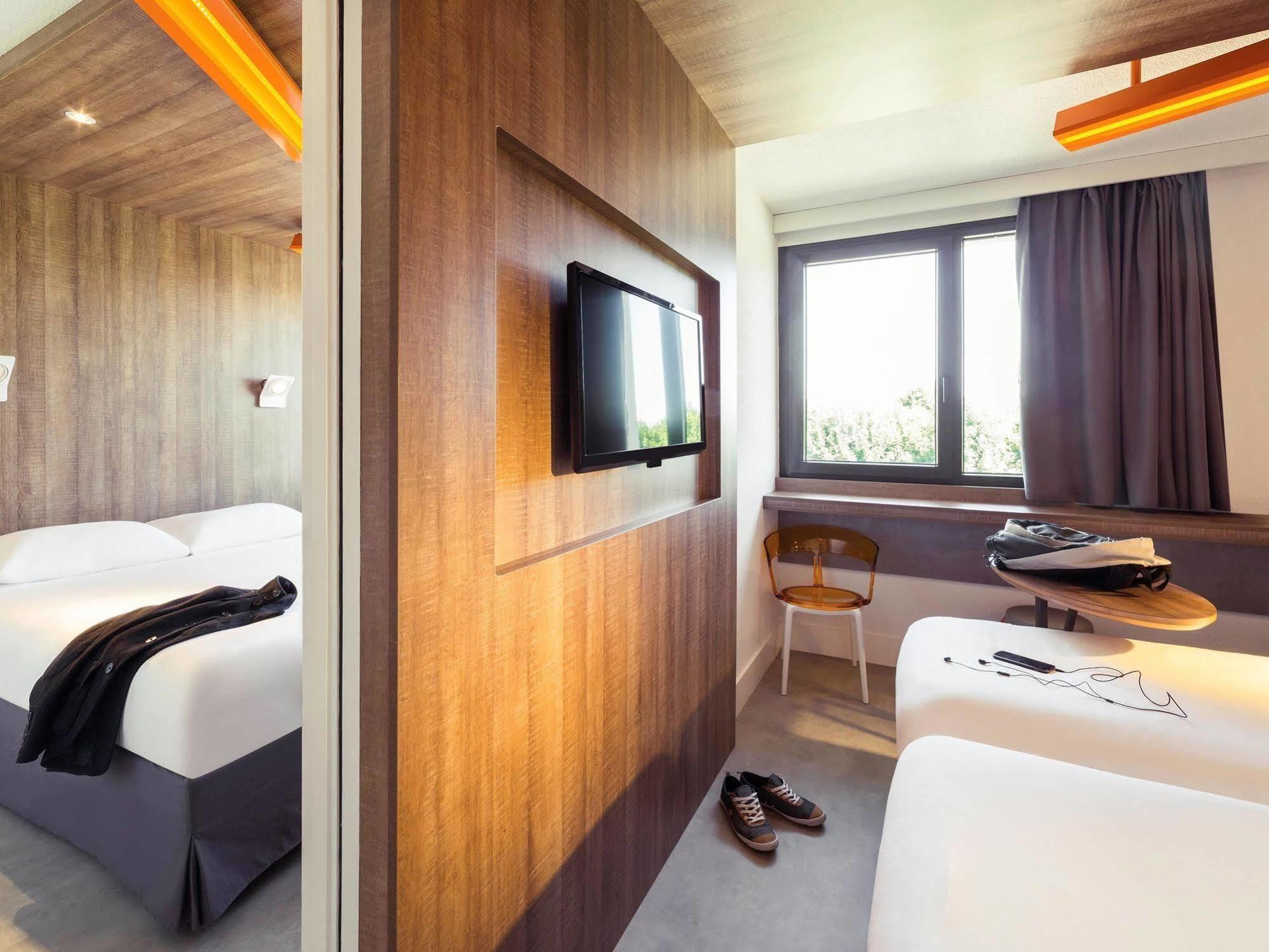 Ibis Styles Niort Poitou Charentes Hotel Vouille  Buitenkant foto