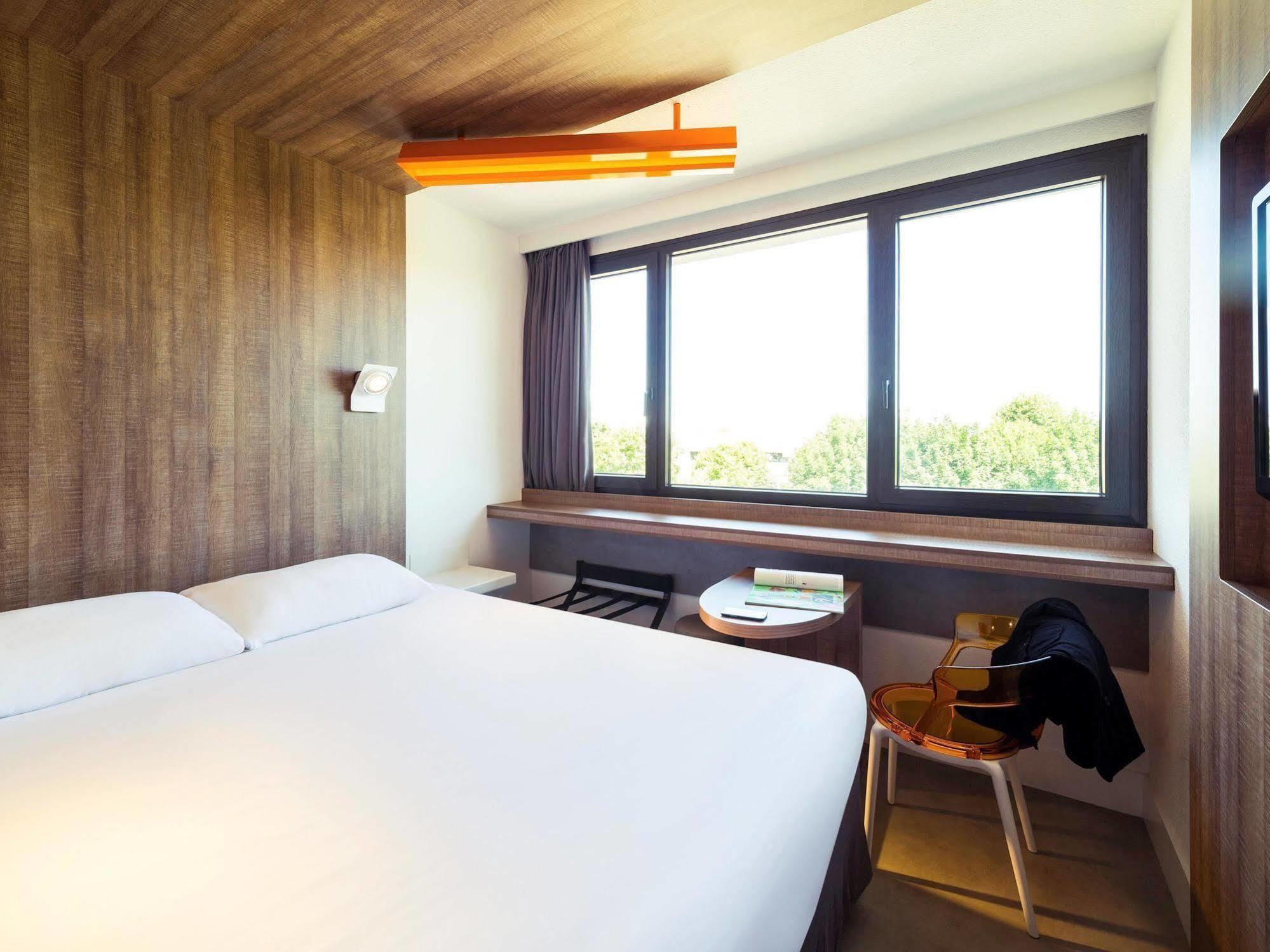Ibis Styles Niort Poitou Charentes Hotel Vouille  Buitenkant foto