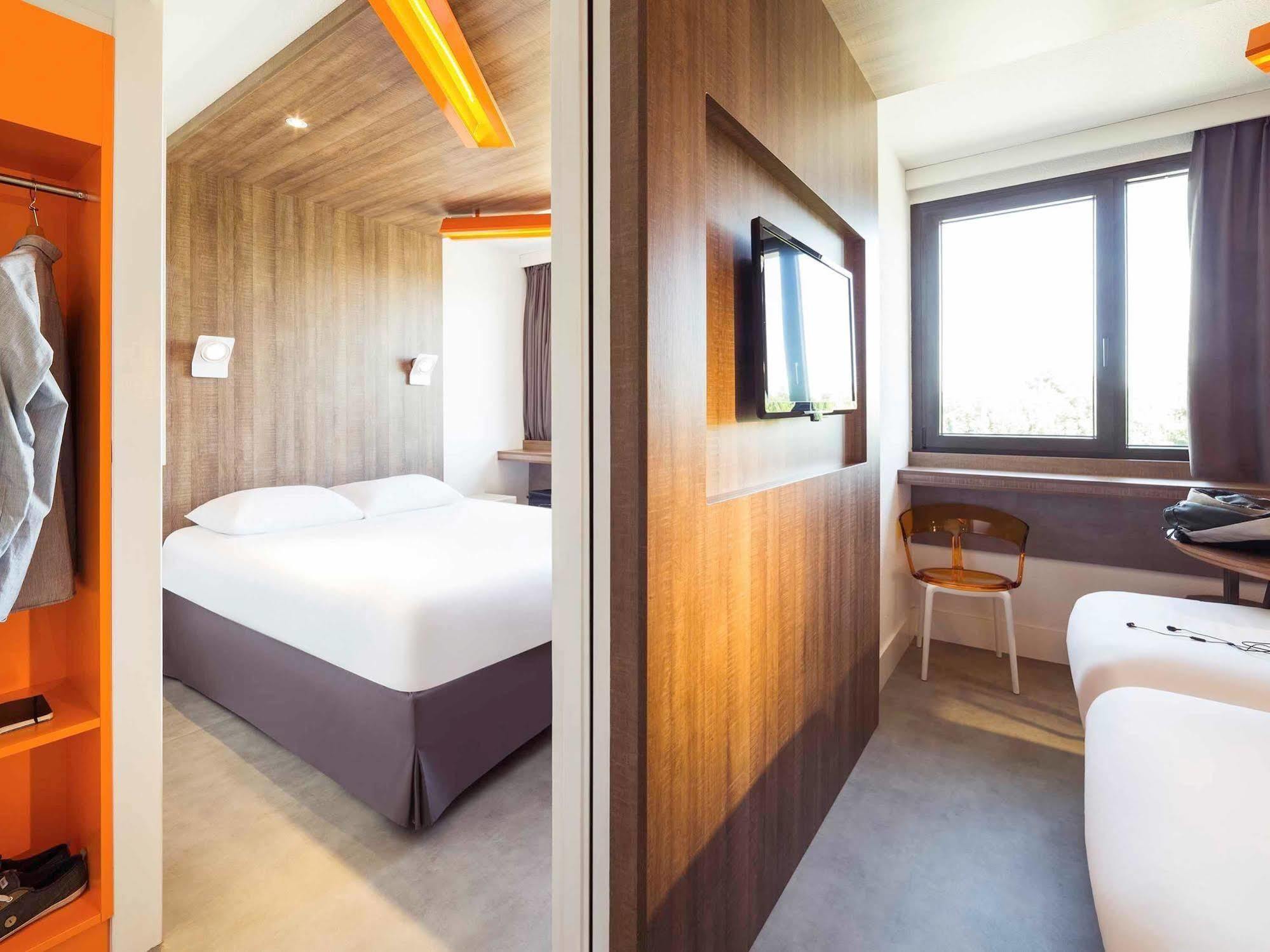 Ibis Styles Niort Poitou Charentes Hotel Vouille  Buitenkant foto