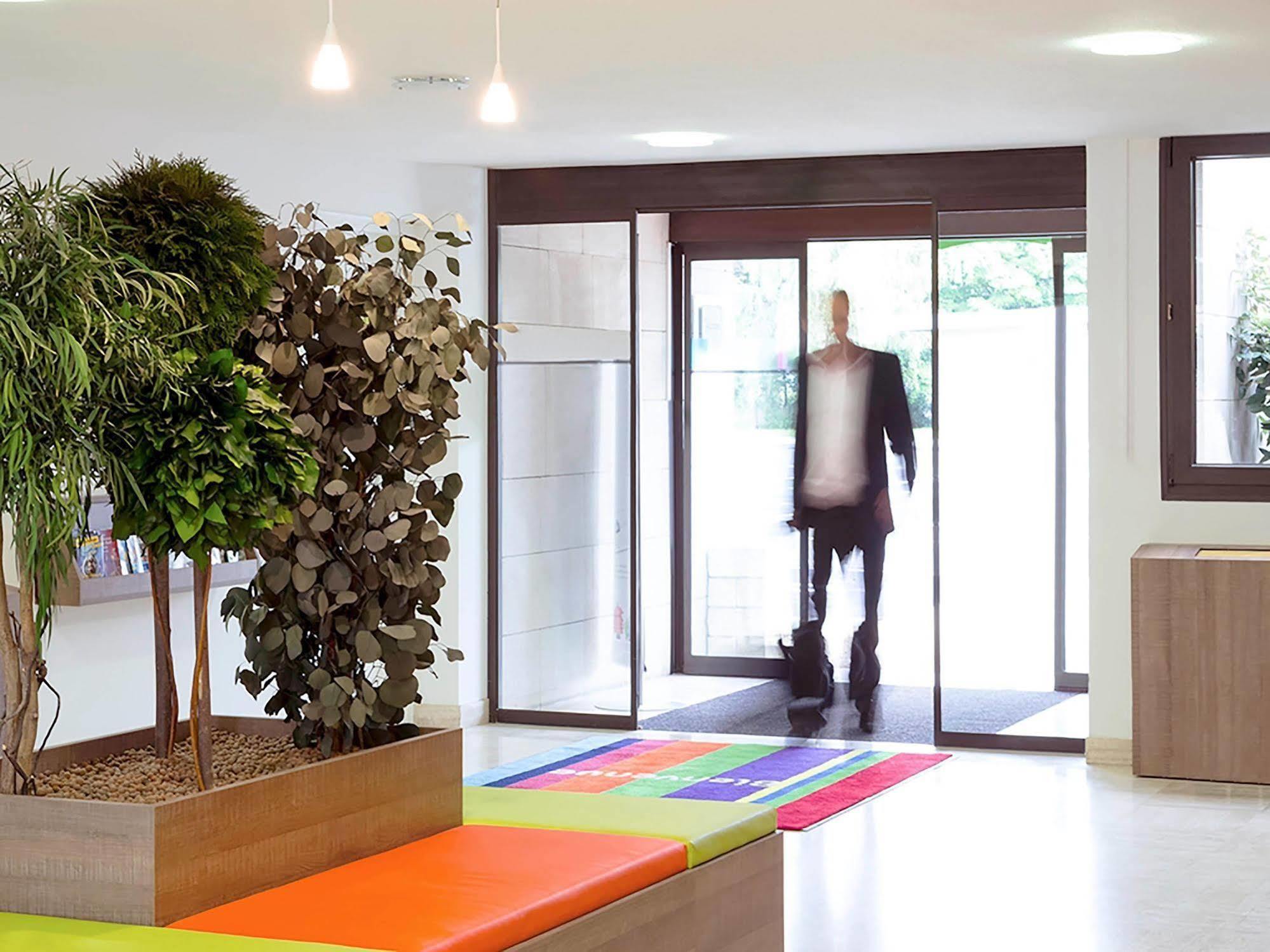 Ibis Styles Niort Poitou Charentes Hotel Vouille  Buitenkant foto